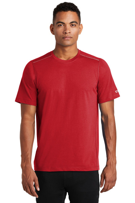OGIO ® ENDURANCE Peak Tee. OE336 Ripped Red OGIO ® ENDURANCE Peak Tee. OE336 Ripped Red