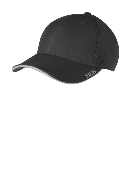 OGIO® Circuit Cap. OE654 Blacktop OGIO® Circuit Cap. OE654 Blacktop