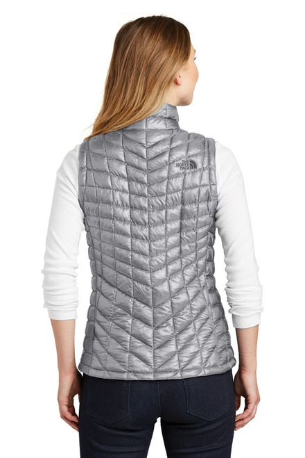 The North Face ® Ladies ThermoBall ™  Trekker Vest. NF0A3LHL Mid Grey Back