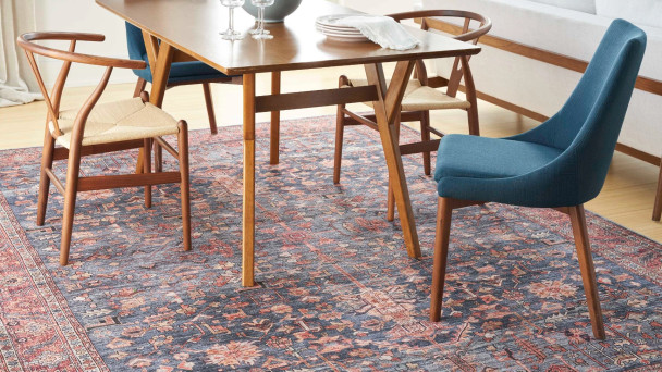 EraBlend Harmony: Washable Rug in Timeless Navy and Brick Red