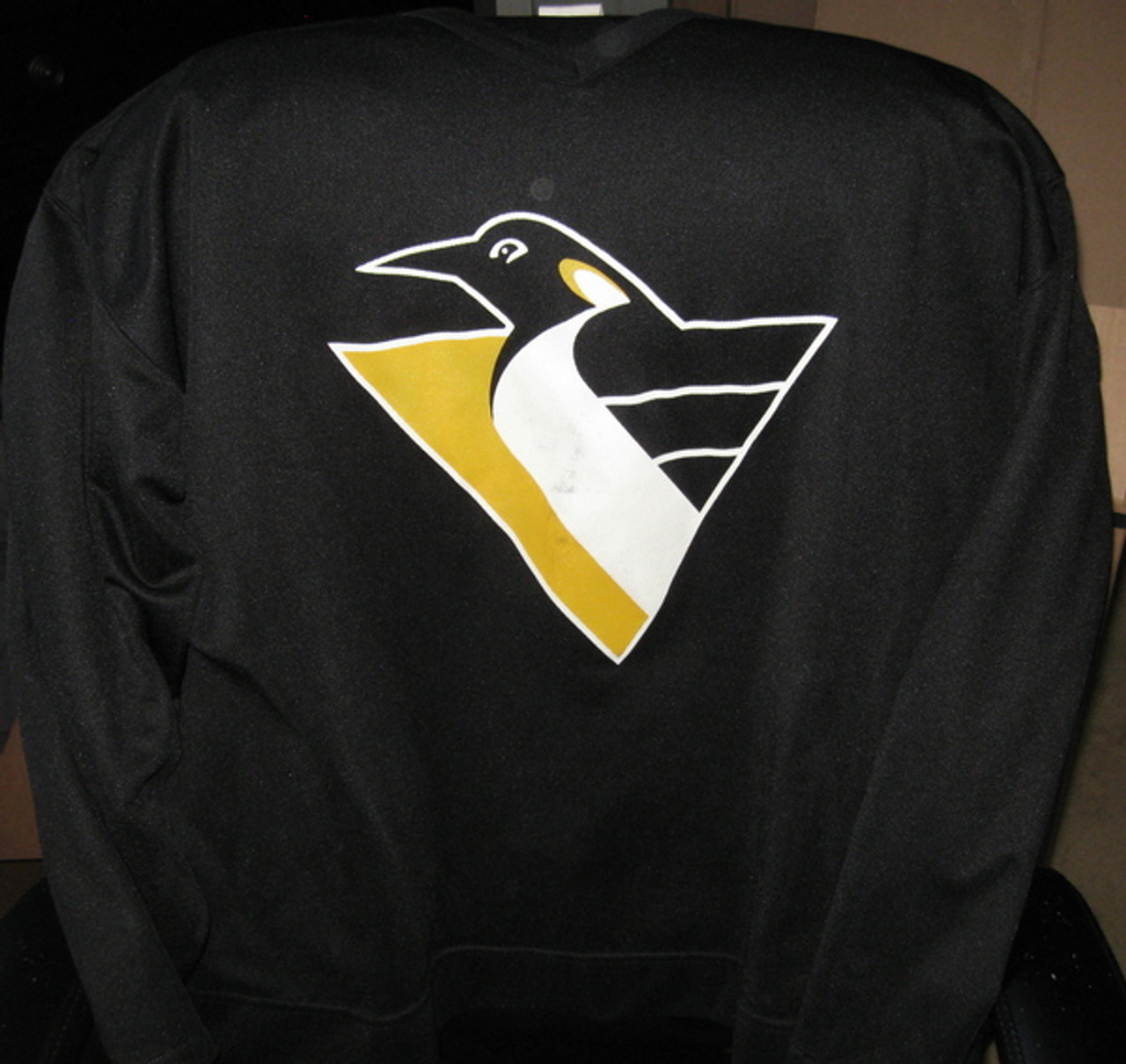 Vintage Pittsburgh Penguins CCM Hockey Jersey Size Large