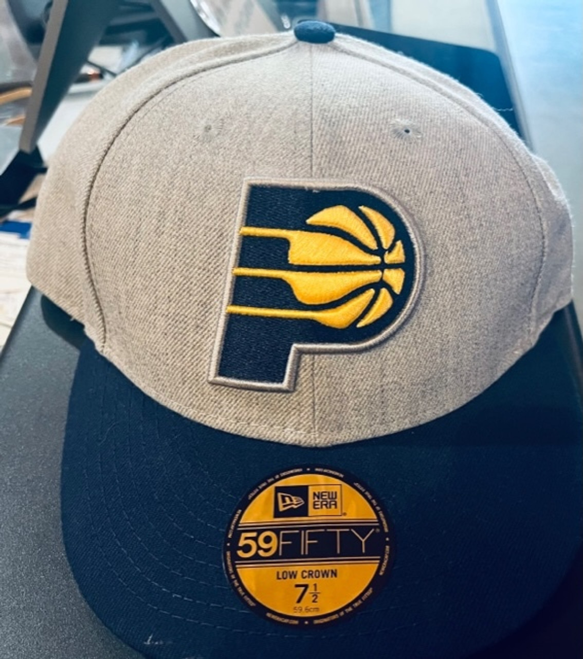 New Era Indiana Pacers Heathered Gray/Navy Two-Tone Low Profile 59FIFTY Fitted Hat