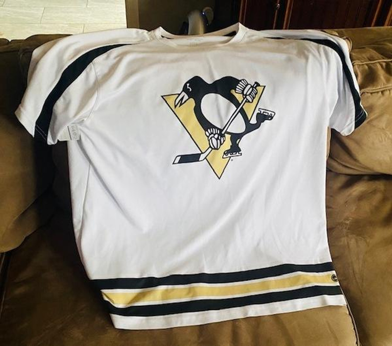 penguins jersey shirt