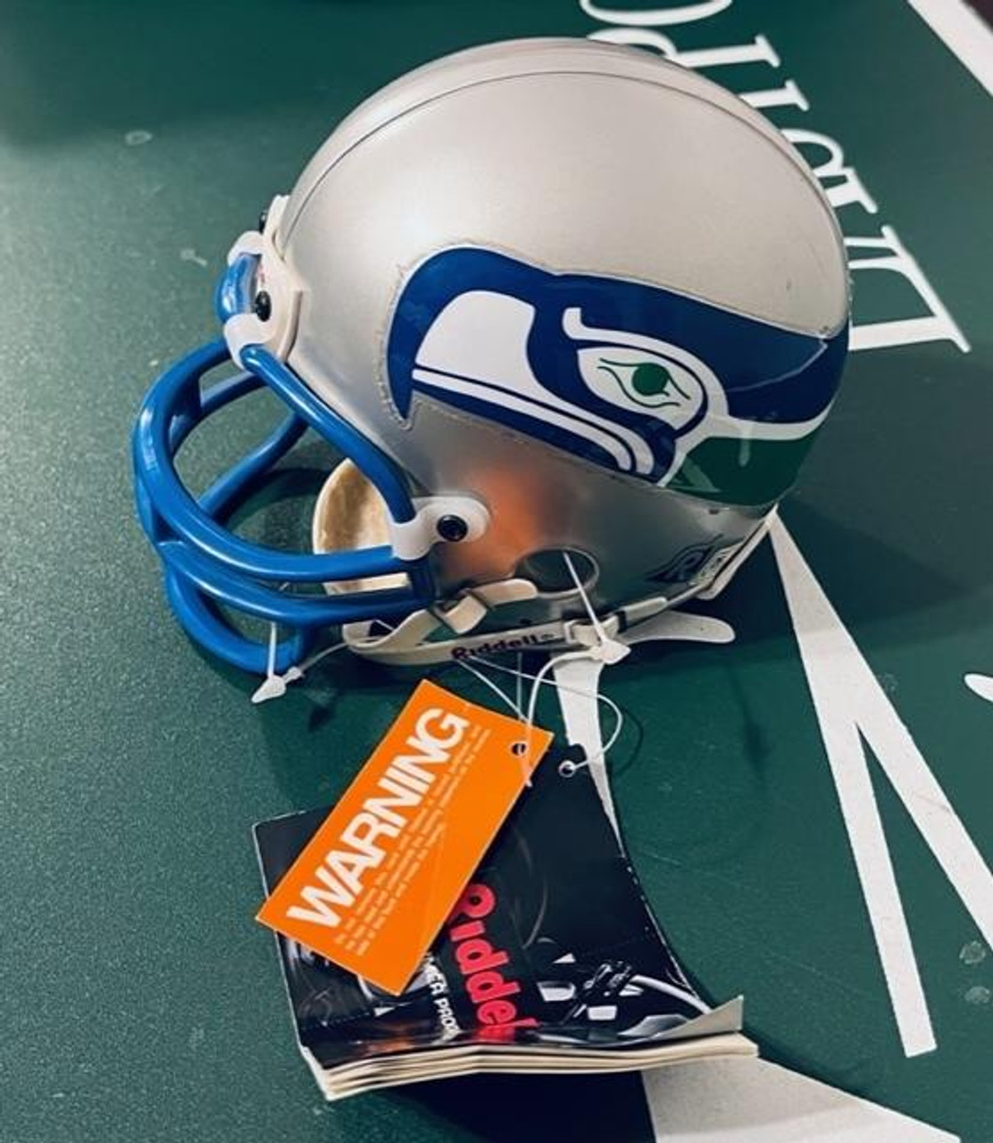 Seattle Seahawks NFL Vintage Riddell Throwback Mini Helmet