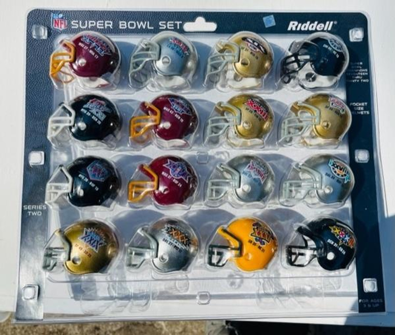 NFL 32 Piece Tracker Set Riddell Pocket Pro Gumball Size Football