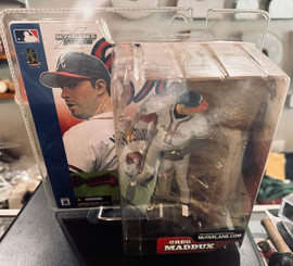 Atlanta Braves MLB Greg Maddux McFarlane Variant Figure McFarlane 787926702576 Atlanta Braves MLB Greg Maddux McFarlane Variant Figure McFarlane 787926702576