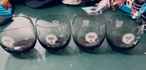 Set of 4 New York Jets NFL Vintage Single Bar Helmet Logo Etched Glasses NFL Pro Line