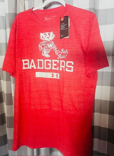 Wisconsin Badgers NCAA Under Armour Vintage Logo T-shirt Under Armour 193445230337