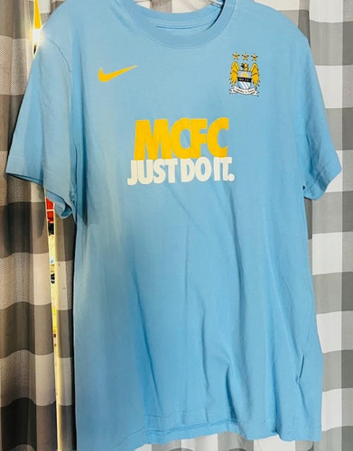 Manchester City FC Premier League Nike Core Crest T-Shirt Nike 884498343234