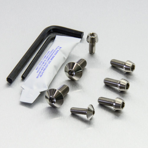 Kit Visserie Titane Fixation Garde Chaîne et Garde Boue