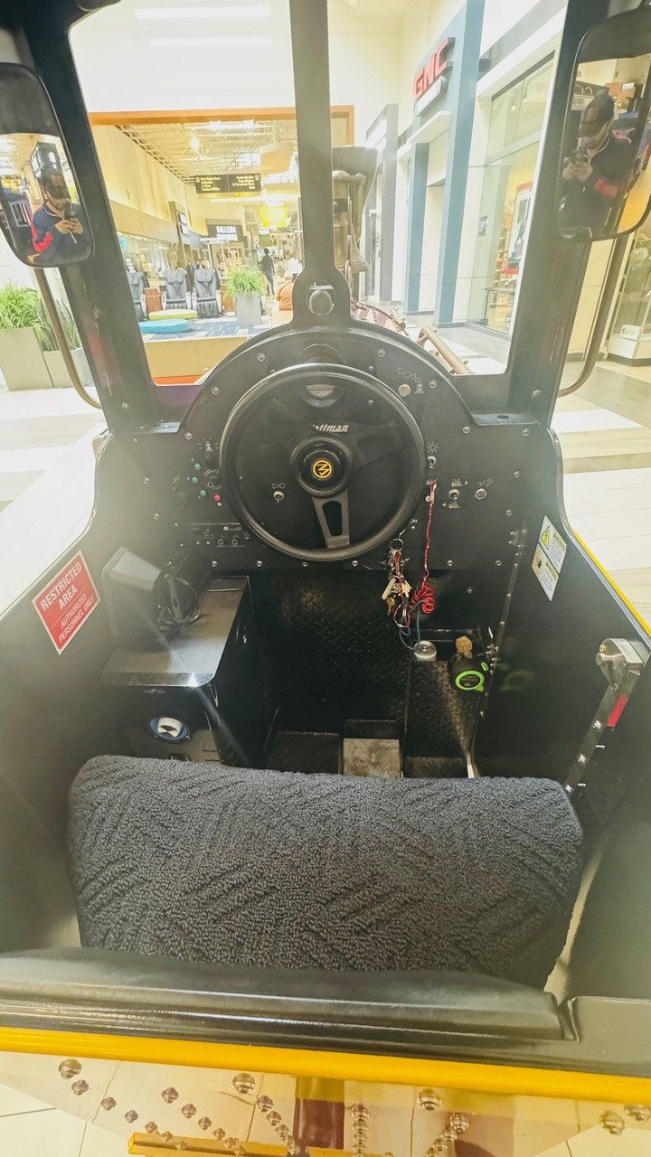 (USED) 2013 Wattman Electric Trackless Train