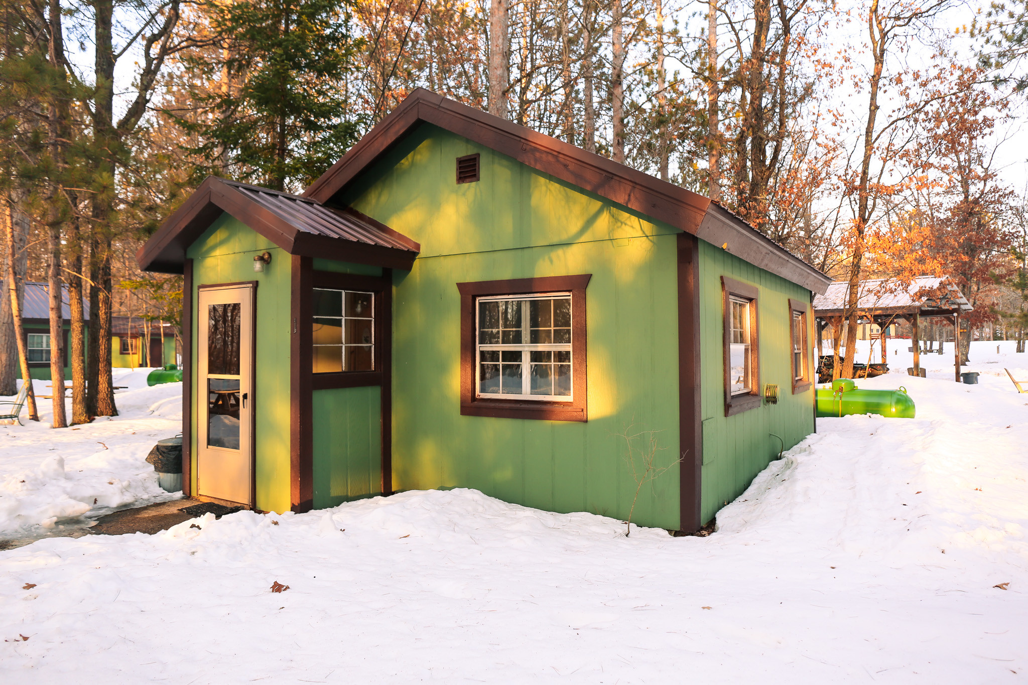 A Hidden Gem in Michigan’s U.P.: Falling in Love with Vagabond Resort on Little Bay de Noc