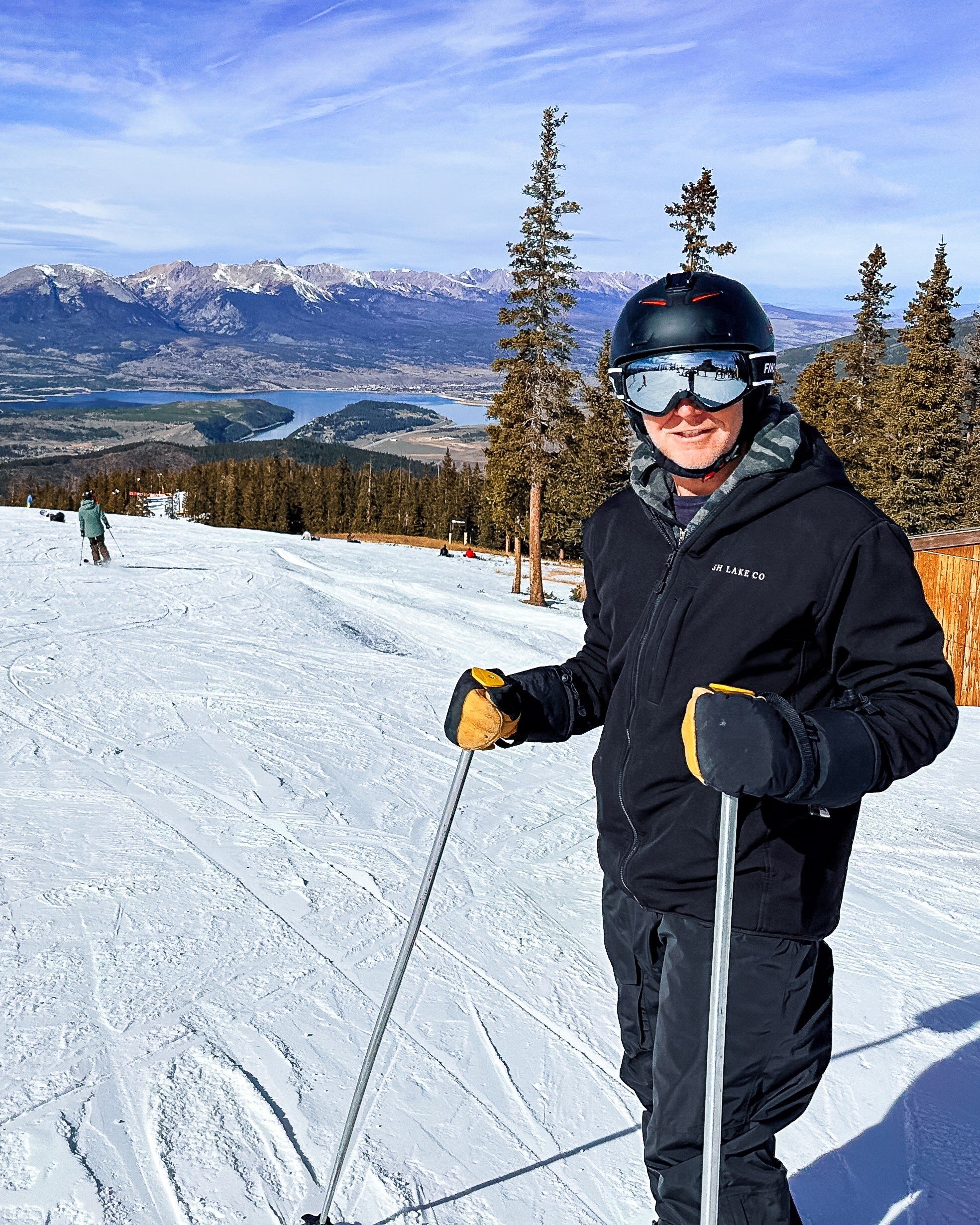 Men’s black soft shell insulated winter jacket with water-resistant exterior and lining.