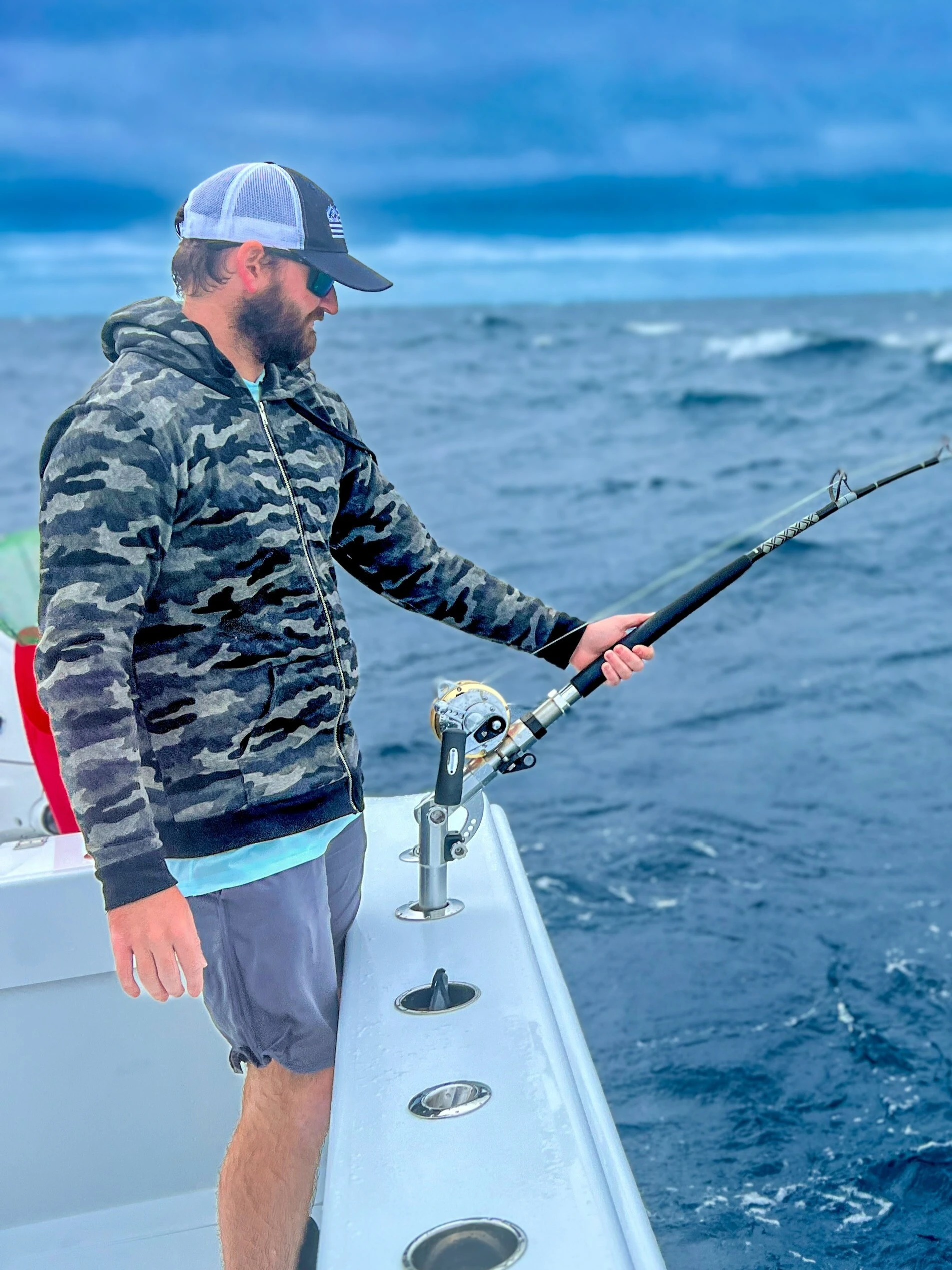camo-fishing-hoodie-made-in-usa-fish-lake-co