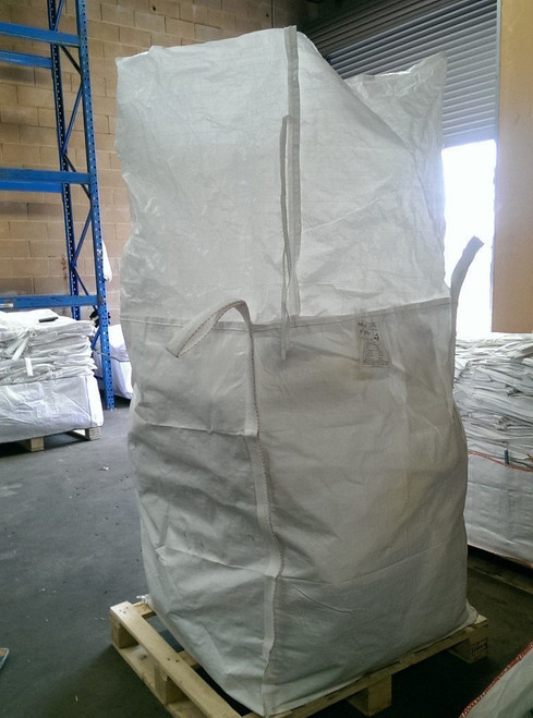 DSU163: Bulk Bag - Duffle Top & Spout Bottom, 1.25 tonne, 95x95x160 cm DSU163: Bulk Bag - Duffle Top & Spout Bottom, 1.25 tonne, 95x95x160 cm