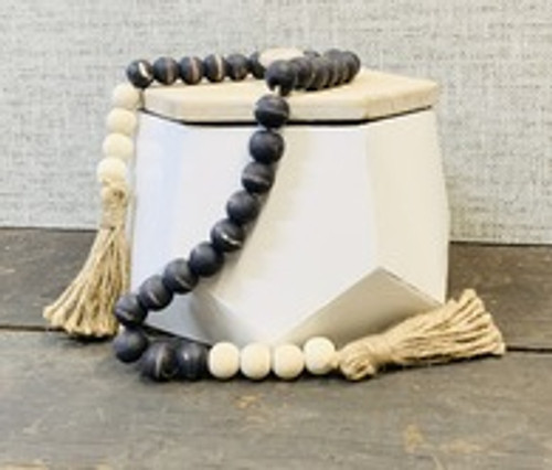 Black and Natural Bead Garland (21555)