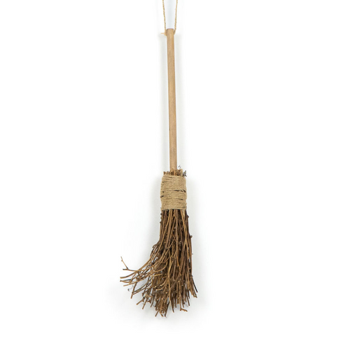 2.75 hng wood broom