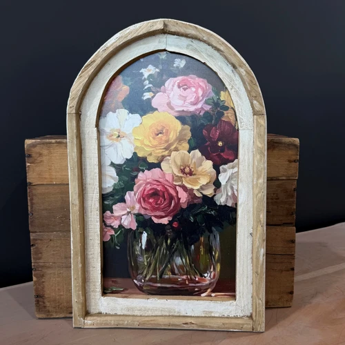 HMK652A Vintage Jar of Flowers Arch Frame