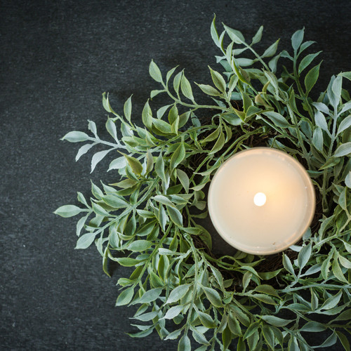 12" SOFT GREEN TEA LEAF CANDLE RING