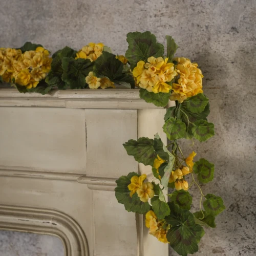 6' YELLOW GERANIUM GARLAND