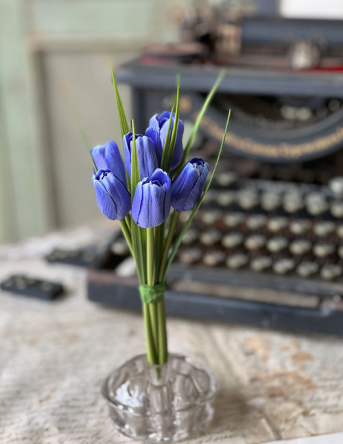 7" Teeny Tiny Tulips | Lapis