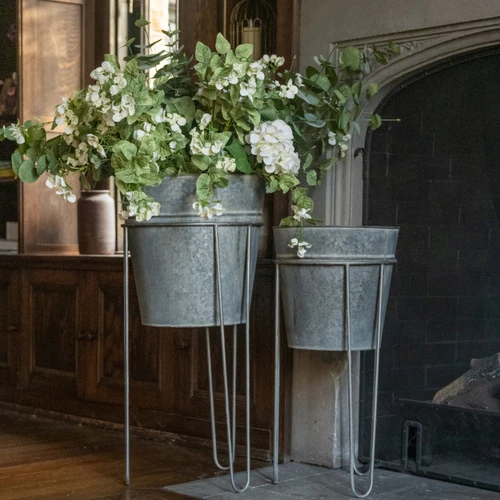 SET/2 GALVANIZED STANDING PLANTERS