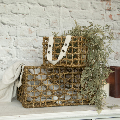 SET/ 2 LATTICEWORK BASKETS W/ HANDLES