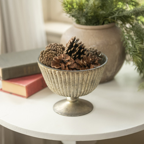 5.25" GROOVED GLASS RAISED BOWL