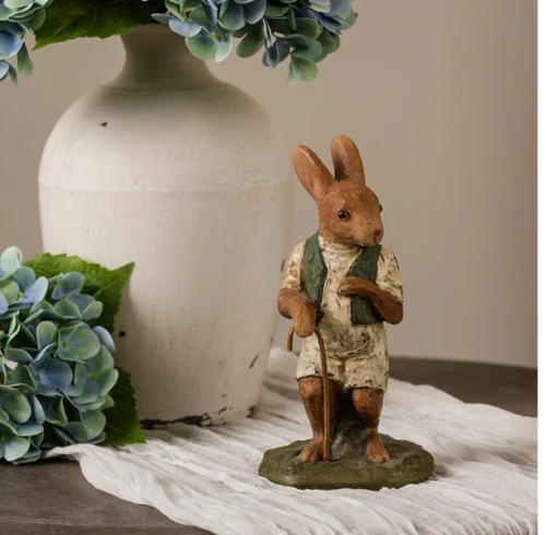 8.5" RABBIT W/ CANE