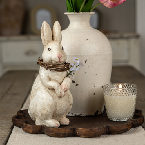 CREAM BUNNY W/ GRAPEVINE WREATH