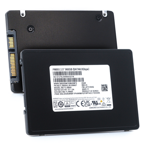 Samsung PM893 960GB SATA 6Gb/s 2.5in SSD for high-speed data storage and enterprise use.