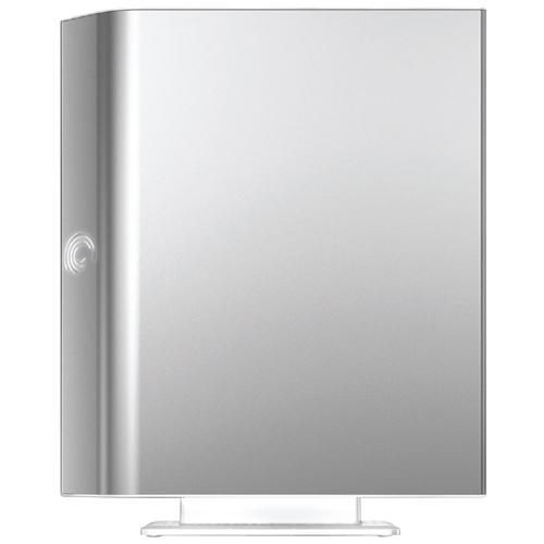 Seagate FreeAgent Desk 1.5TB external hard drive, 3.5-inch, USB 2.0, 7200RPM, 32MB cache for data storage.