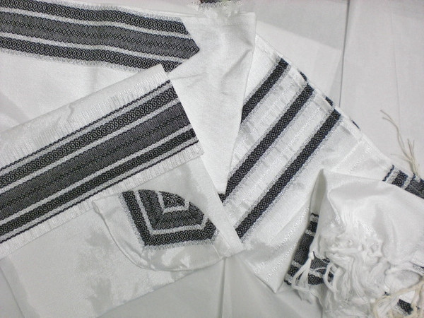 Gabrieli Silk White Background with Black Stripes