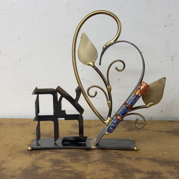 Ahava Sculpture With Shards Holder