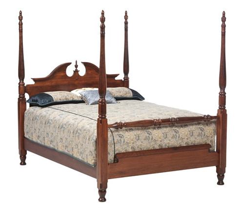 Victoria's Tradition Queen Size Pilaster Bed