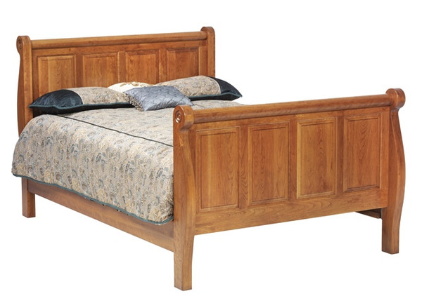 Victoria's Tradition Queen Size Sleigh Bed