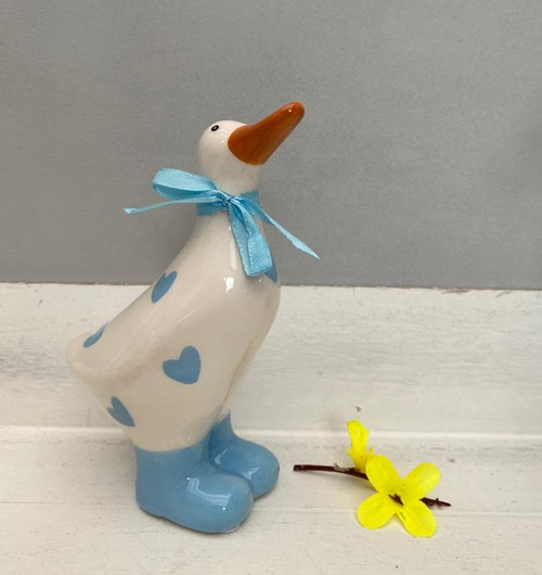 (x24)(£2.58ea) Medium Ceramic Polka Dot Duck 14cm - Blue Hearts