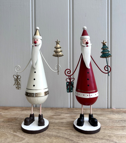 (x72)(£2.65ea) DUE  SEPTEMBER - 2asst Detailed Metal Santa Figurines 19cm