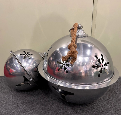 Large Heavy Duty Metal Bauble with Rope Hanger - Premium Silver  (x 4 )(£11.50 each) Large Heavy Duty Metal Bauble with Rope Hanger - Premium Silver  (x 4 )(£11.50 each)