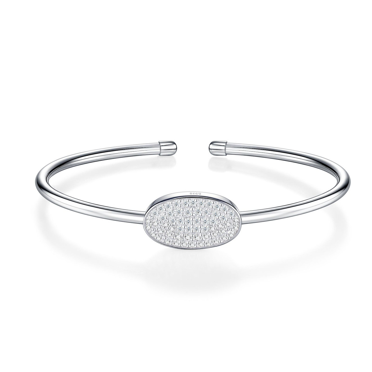 Composed of morganite, 925 sterling silver and platinum-plated diamonds, it is a fashionable jewelry bracelet and a luxurious silver accessory.