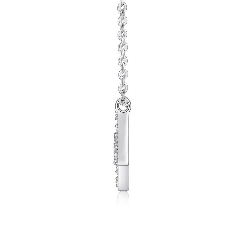A fashionable and popular jewelry necklace pendant set, featuring Monnes stone, made of 925 silver and plated with platinum diamonds.
