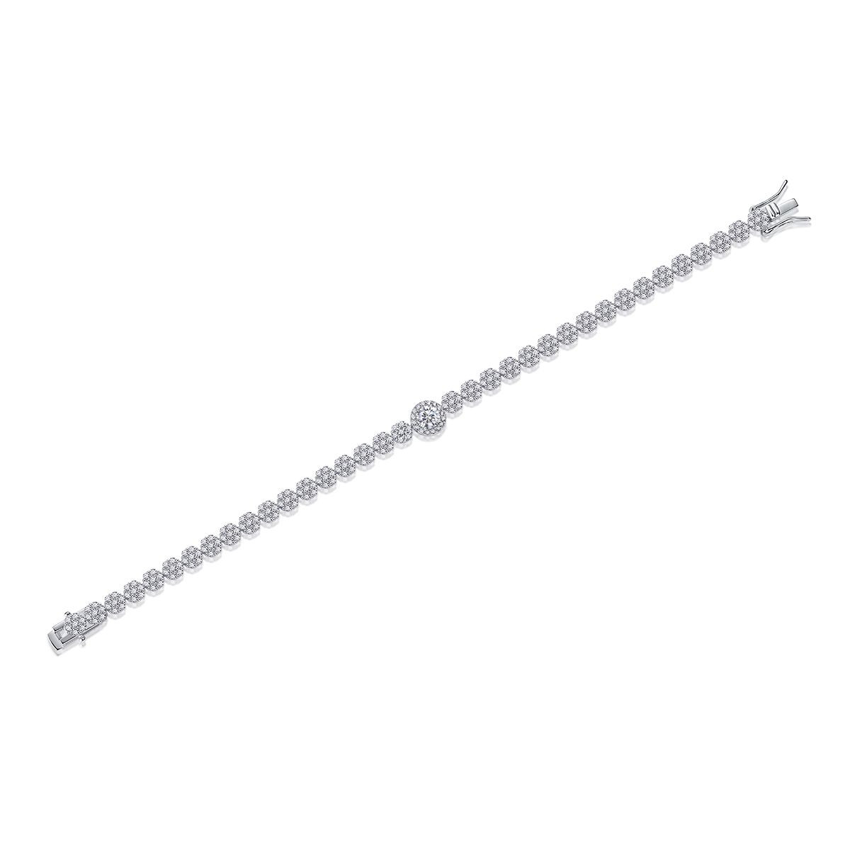 Star Whisper - Made of morganite, 925 sterling silver and platinum-plated diamonds, it is a fashionable jewelry bracelet and a luxurious silver accessory.
