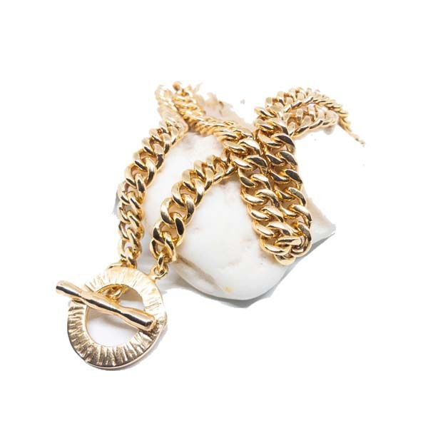 The AMIRA Necklace