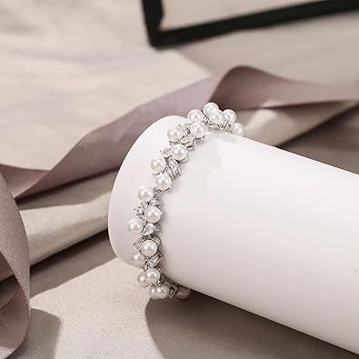Gorgeous Cubic Zirconia Wedding Jewelry for Bride Bridesmaid, Elegant Simulated Pearl Teardrop Tennis Bracelet Gift for Women