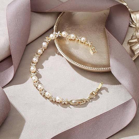 Gorgeous Cubic Zirconia Wedding Jewelry for Bride Bridesmaid, Elegant Simulated Pearl Teardrop Tennis Bracelet Gift for Women