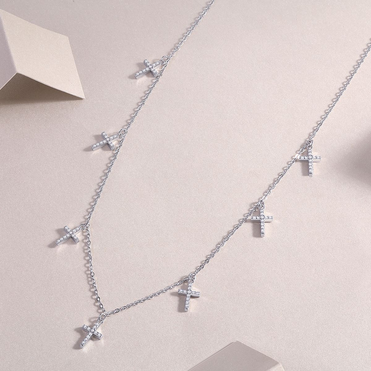 Saint Light Cross - A fashionable and popular jewelry necklace pendant set, featuring Monnes stone, made of 925 silver and plated with platinum diamonds.