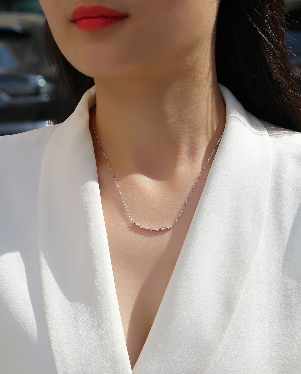White Moon Stars - A fashionable and popular jewelry necklace pendant set, featuring Monis stone, made of 925 silver and plated with platinum diamonds.