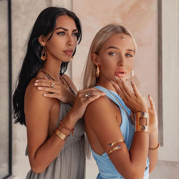 The SAFIRA Bangle