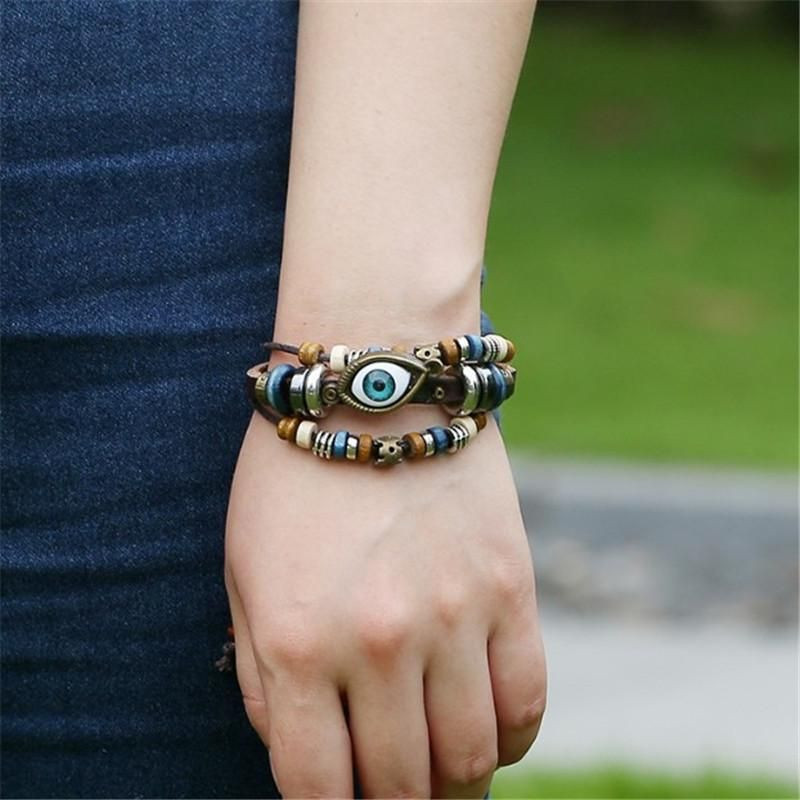 Adjustable leather bracelet for men and women