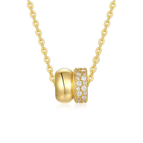 A fashionable and popular jewelry necklace pendant set, featuring Monnes stone, made of 925 silver and plated with platinum diamonds.